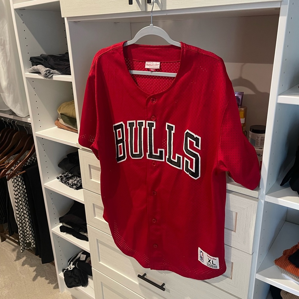 Mitchell & Ness Bulls Vintage Jersey Memorabilia XL